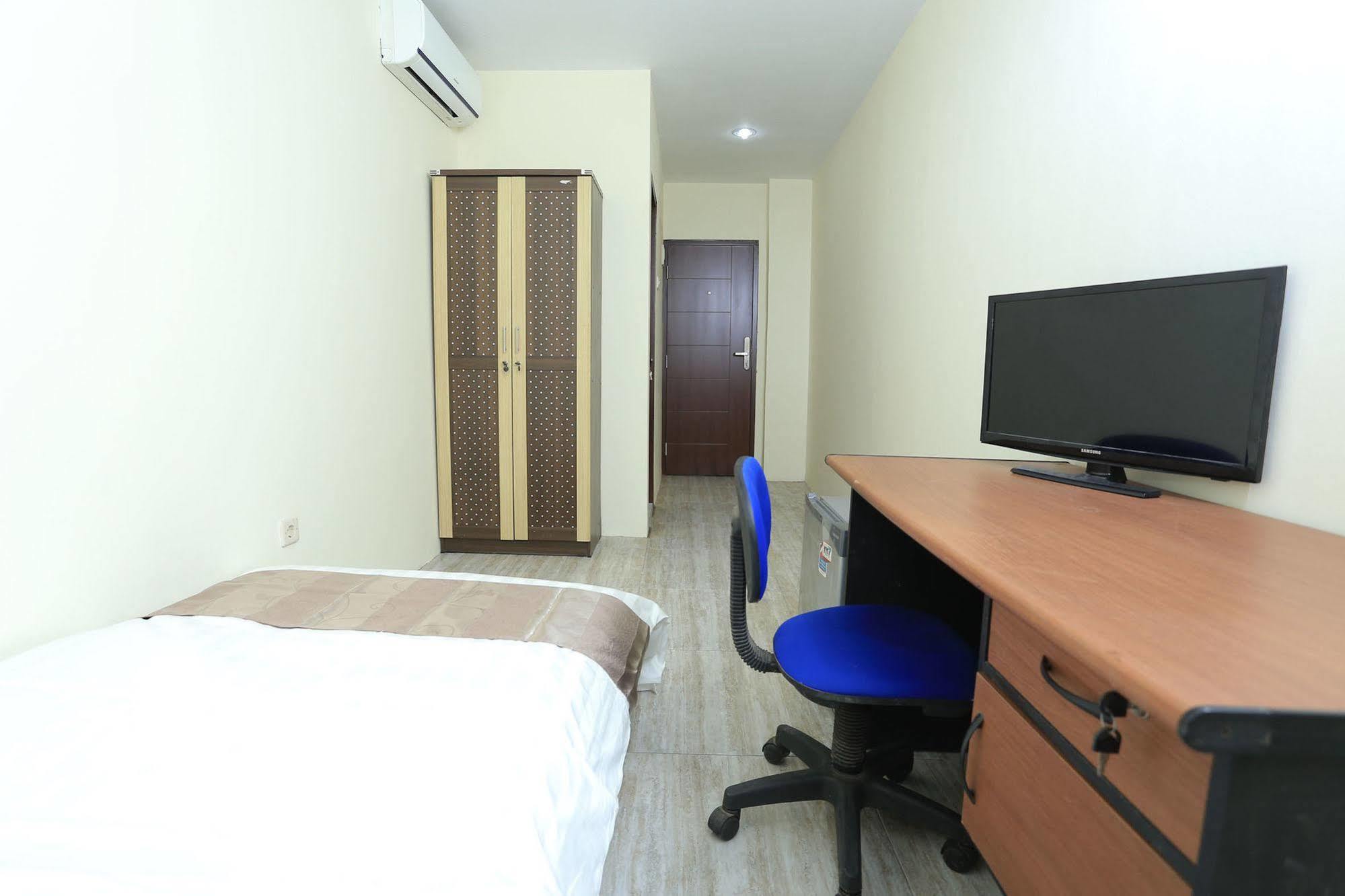 Ds Colive Siliwangi Otel Semarang Dış mekan fotoğraf