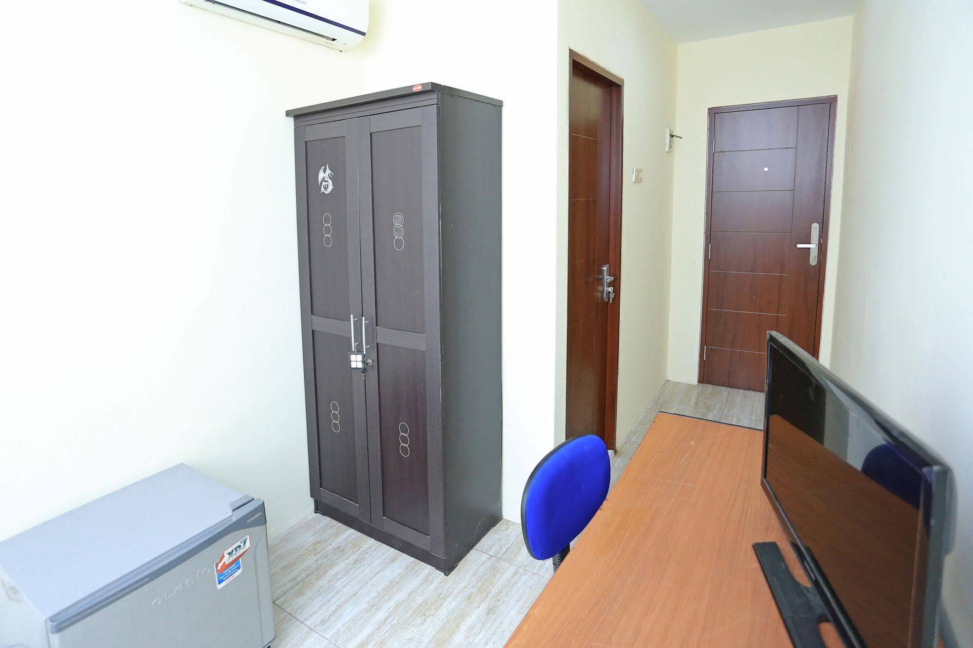 Ds Colive Siliwangi Otel Semarang Dış mekan fotoğraf
